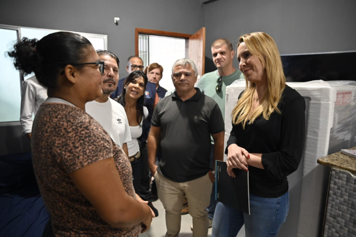 Prefeitura de Vitória entrega melhorias habitacionais a família do bairro São Benedito