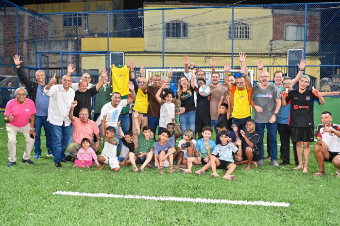 Inauguração do Novo Campo de grama sintética no bairro Mário Cypreste