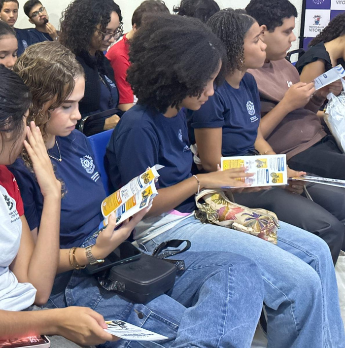 Estudantes conhecem estrutura e tecnologia da Guarda de Vitória