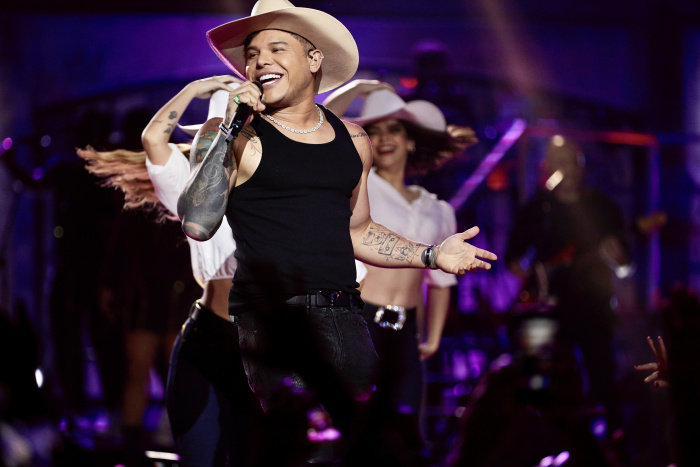Tierry trará animação e hits como "Hackearam-me" para a Festa na sexta-feira (26).