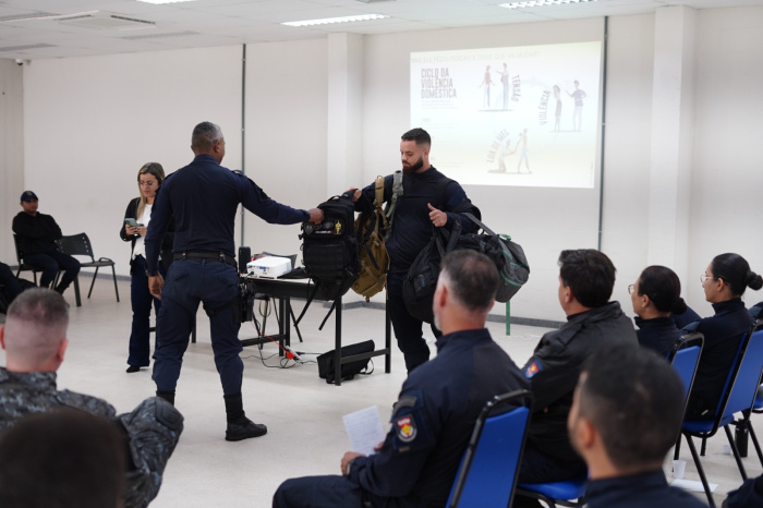 Guarda de Vitória recebe curso nacional de atendimento a mulheres em situação de violência