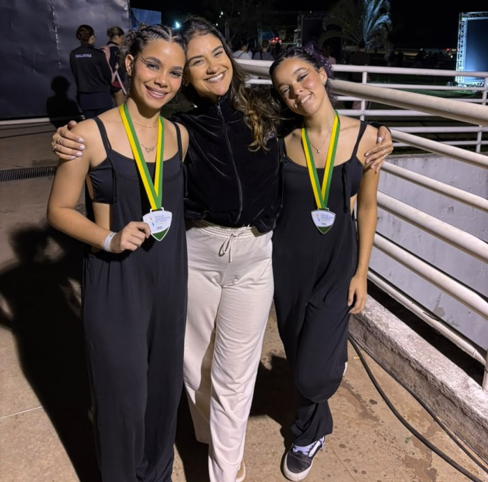Com "Ímpeto", Julia Moraes, Isabela Nery e Bruna Mandelli, conquistaram 2º lugar Duo Adulto.