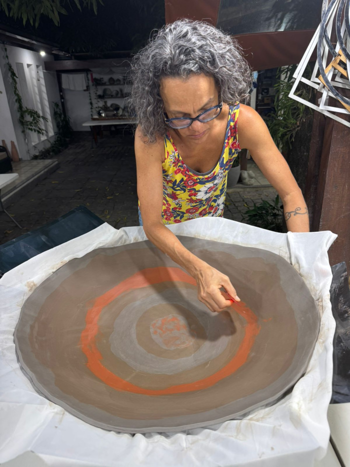 Exposição celebra os 25 anos da CERAMES com obras inéditas inspiradas na "Alquimia do Barro
