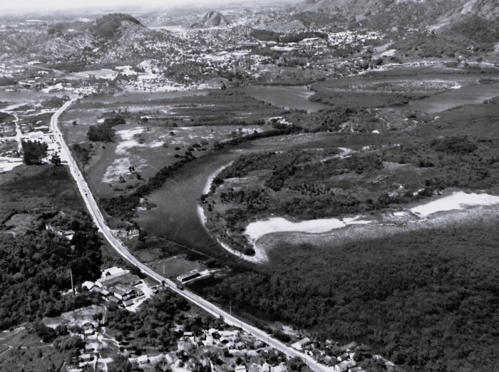 Av. Fernando Ferrari, manguezal (atual Ufes), Canal da Passagem, Santa Luiza e Andorinhas.