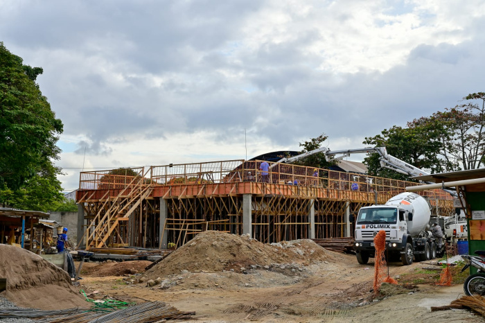 Nova US do Bairro República avança com concretagem de laje