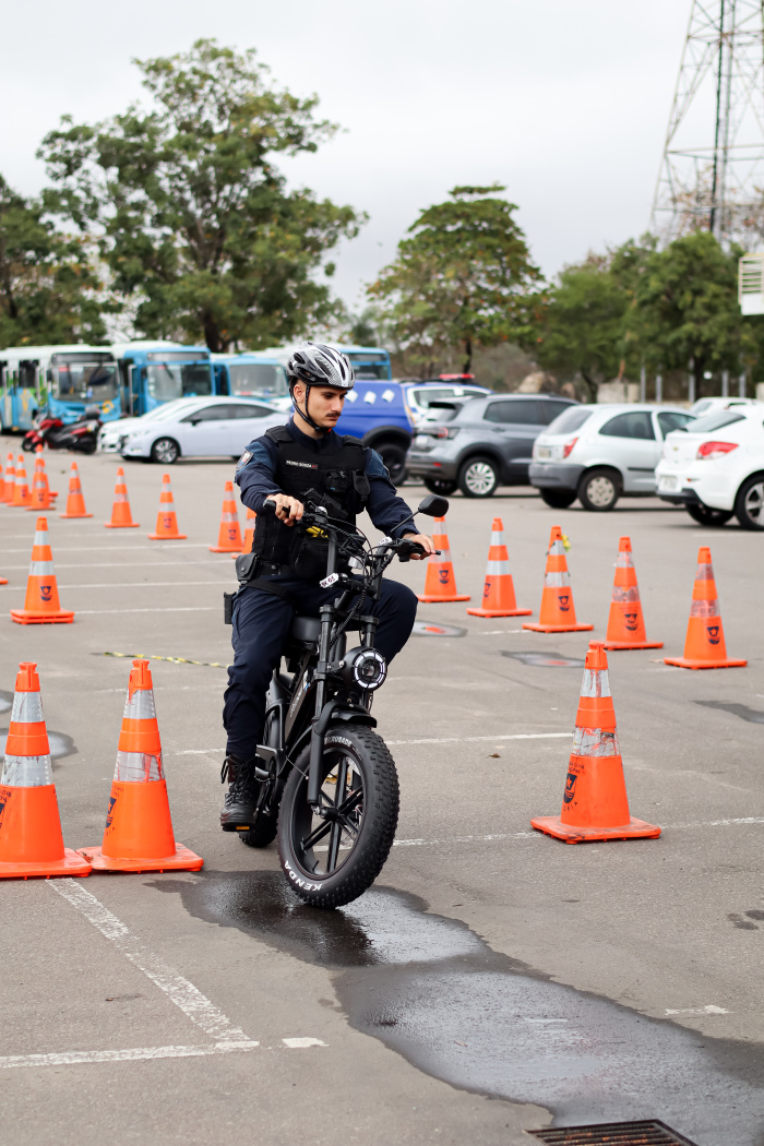 E-bike Patrulhamento: projeto-piloto da Guarda de Vitória usará bicicletas elétricas em orlas