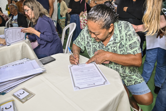 Entrega Títulos regularização fundiaria Resistência - REURB