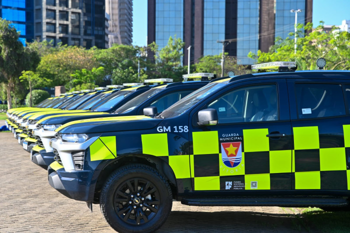 Entrega de viaturas e equipamentos para a Guarda de Vitória