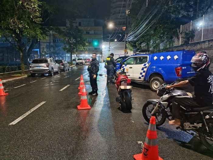 Blitze em Vitória: 18 motoristas notificados pela Guarda de Vitória por não aceitarem bafômetro