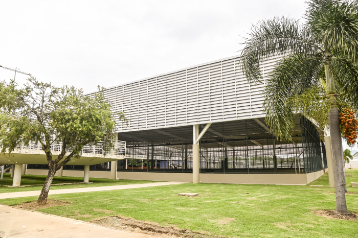 Cobertura quadras externas do Tancredão (Tancredinho)